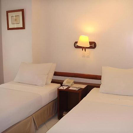 Soledad Suites Panglao Esterno foto