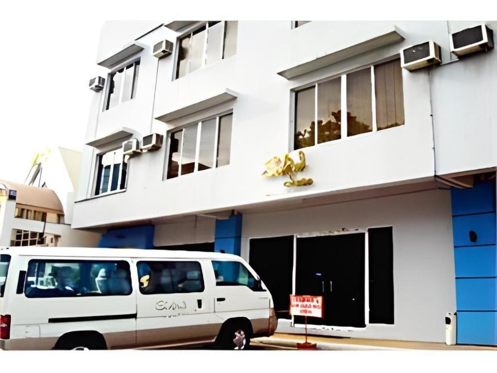 Soledad Suites Panglao Esterno foto