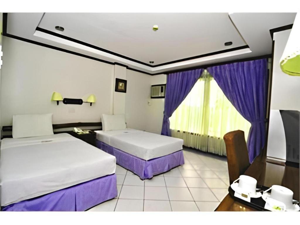 Soledad Suites Panglao Esterno foto
