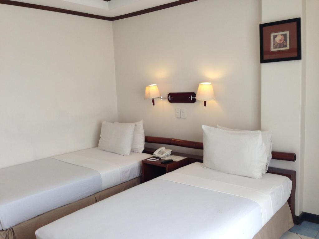 Soledad Suites Panglao Esterno foto