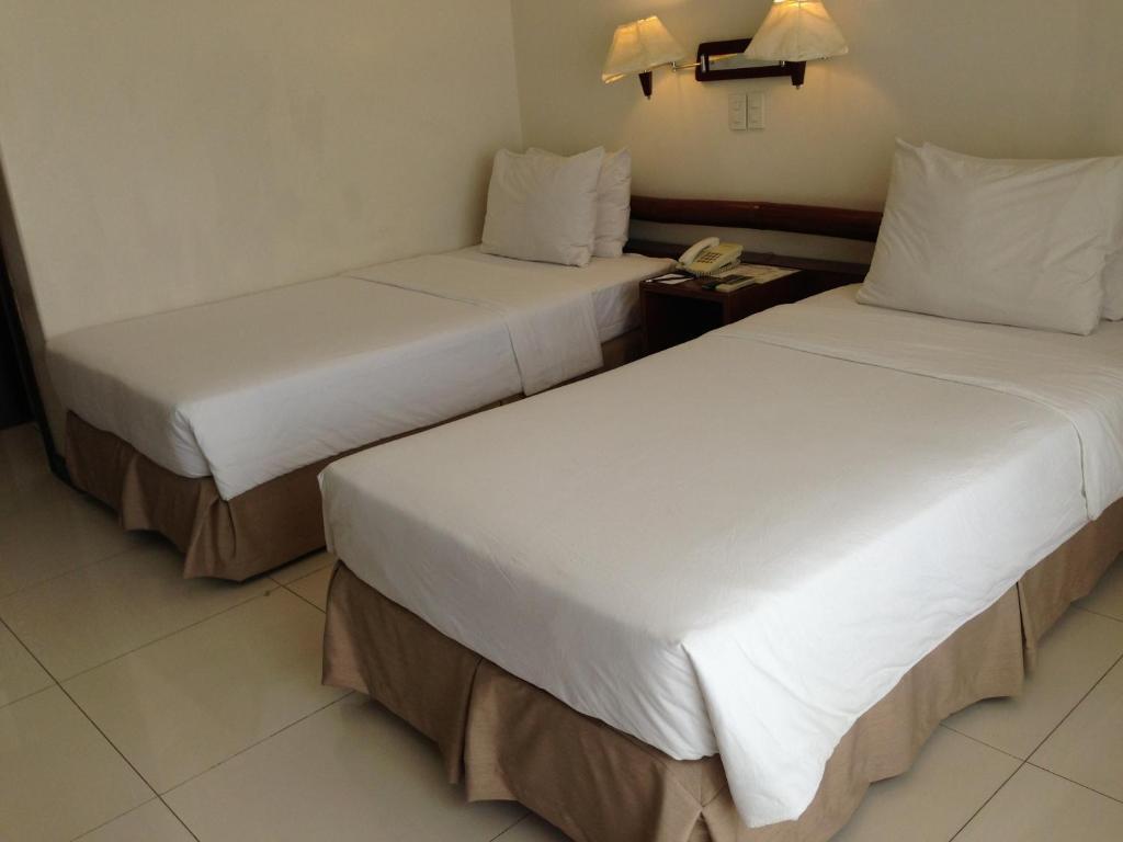 Soledad Suites Panglao Esterno foto